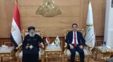 رئيس جامعة بنها يستقبل الأنبا مكسيموس مطران بنها وقويسنا لتقديم التهاني بمناسبة عيد الأضحى المبارك