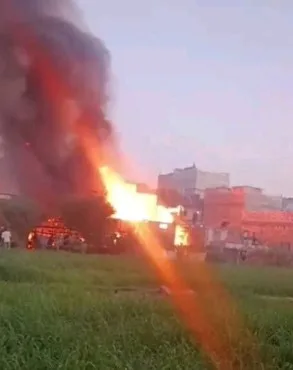المنيا: إخماد حريق ضخم دمر 6 منازل في قرية البرجاية المنيا: إخماد حريق ضخم دمر 6 منازل في قرية البرجاية