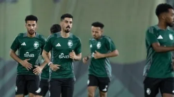 الأخضر يسرع استعداداته لمواجهة أستراليا