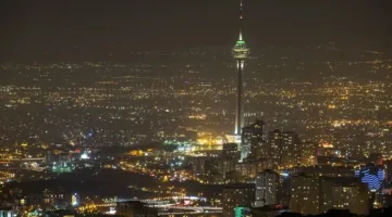 عمليات تفجير كبيرة في مدينة أراك وسط إيران.. وغارات جوية إسرائيلية مكثفة قرب البرلمان في طهران