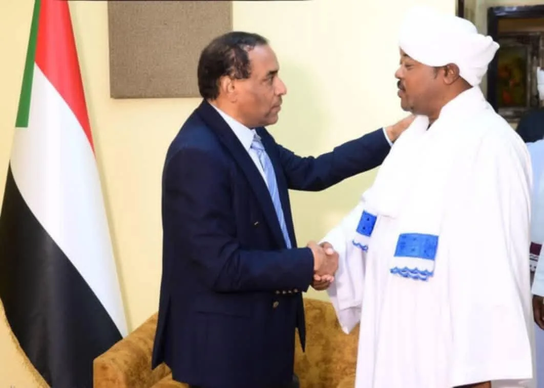 رئيس الوزراء يشدد على ضرورة تلاحم النسيج الاجتماعي في الفترة القادمة. رئيس الوزراء يشدد على ضرورة تلاحم النسيج الاجتماعي في الفترة القادمة.