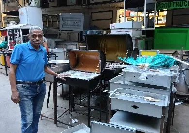 “أسواق الشوايات اليدوية تزدهر في الإسكندرية قبل عيد الأضحى.. تيتي العربي: تبدأ الأسعار من 70 جنيها”