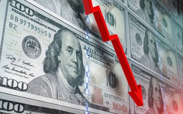 الدولار يستمر في الهبوط على الصعيد العالمي الدولار يستمر في الهبوط على الصعيد العالمي