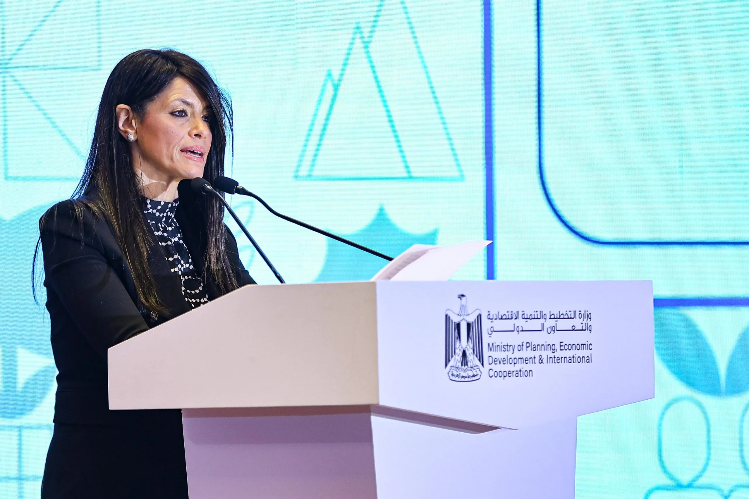 «مصر» و«الاتحاد الأوروبي» يطلقان آلية الصندوق الأوروبي للتنمية المستدامة «EFSD+» التي توفر ضمانات استثمار بقيمة 1.8 مليار يورو. «مصر» و«الاتحاد الأوروبي» يطلقان آلية الصندوق الأوروبي للتنمية المستدامة «EFSD+» التي توفر ضمانات استثمار بقيمة 1.8 مليار يورو.