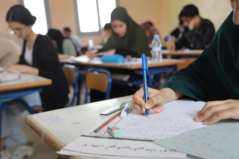 أبعلال تحتل المرتبة الأولى في نتائج “الباك” بمنطقة فاس أبعلال تحتل المرتبة الأولى في نتائج “الباك” بمنطقة فاس