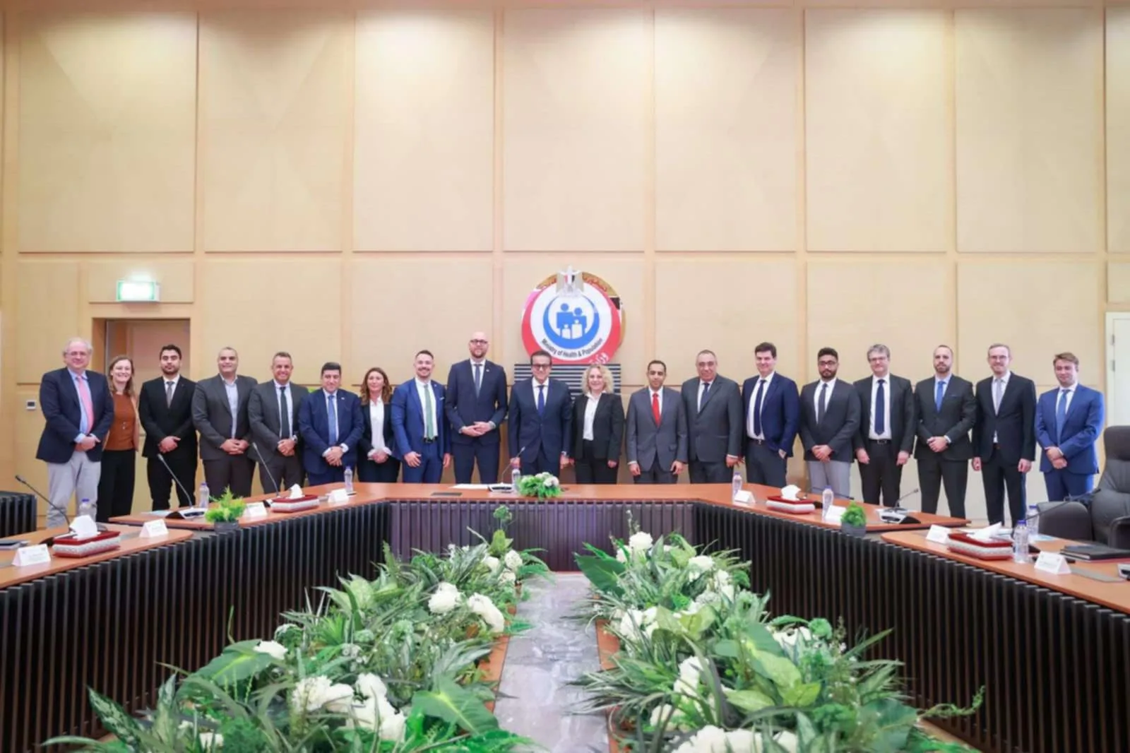 وزير الصحة يناقش مع التحالف الصحي الألماني تعزيز التعاون والاستثمار في مجال الرعاية الصحية وزير الصحة يناقش مع التحالف الصحي الألماني تعزيز التعاون والاستثمار في مجال الرعاية الصحية