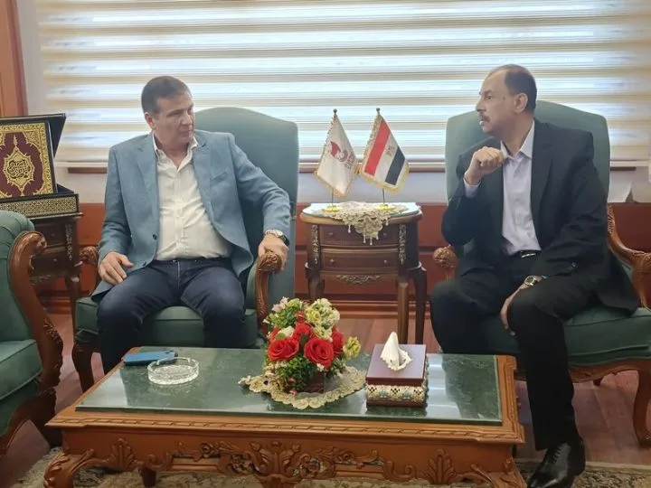 وزير الزراعة يناقش طرق تعزيز التنمية الزراعية ودعم المزارعين في محافظة سوهاج وزير الزراعة يناقش طرق تعزيز التنمية الزراعية ودعم المزارعين في محافظة سوهاج