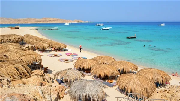 شواطئ وحدائق جنوب سيناء تستقطب آلاف الزوار والمواطنين في اليوم الثالث من عيد الأضحى شواطئ وحدائق جنوب سيناء تستقطب آلاف الزوار والمواطنين في اليوم الثالث من عيد الأضحى