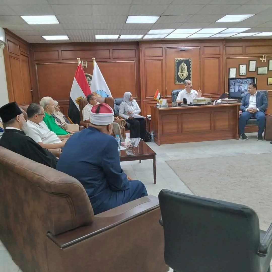 إطلاق مشروع مجتمعي لترميم 20 مدرسة في الغردقة قبل انطلاق السنة الدراسية الجديدة إطلاق مشروع مجتمعي لترميم 20 مدرسة في الغردقة قبل انطلاق السنة الدراسية الجديدة