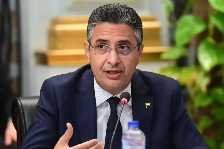 وزير التموين يشدد على ضرورة دعم الصناعات الوطنية الاستراتيجية، مع التركيز على صناعة السكر.