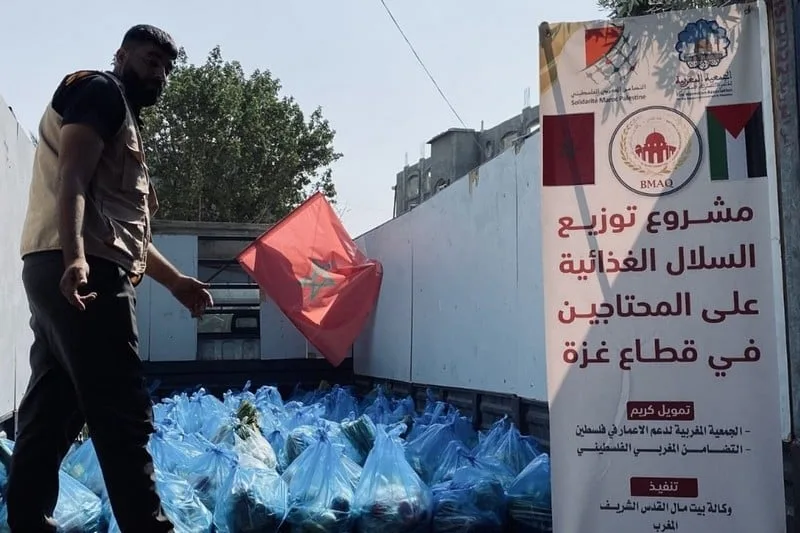 المغرب يقدم مساعدات غذائية لقطاع غزة المغرب يقدم مساعدات غذائية لقطاع غزة