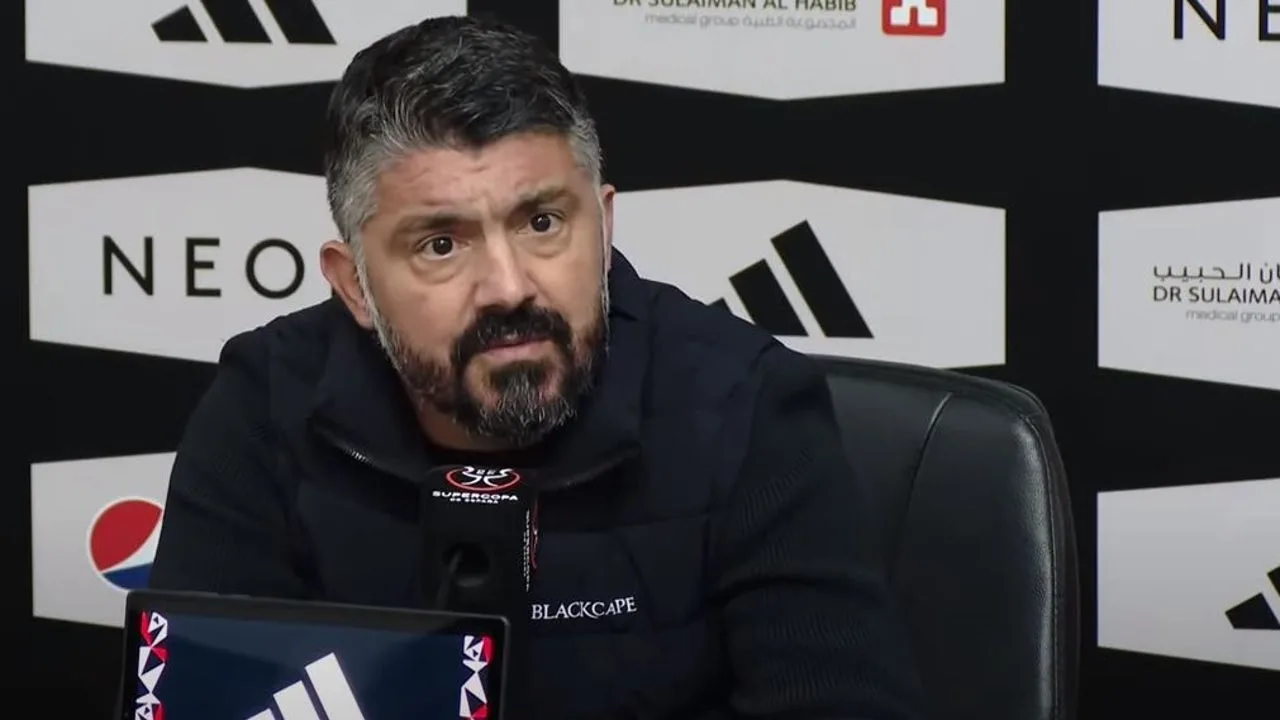 جاتوزو يلوح في الأفق لتولي قيادة المنتخب الإيطالي بدلاً من سباليتي جاتوزو يلوح في الأفق لتولي قيادة المنتخب الإيطالي بدلاً من سباليتي