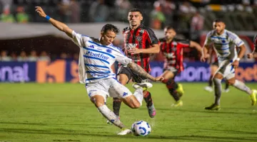 كروزيرو وبراجانتينو يفتقران للاستفادة من فرصة تصدر الدوري البرازيلي