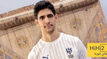 بالصور.. الهلال يكشف عن مجموعة ملابسه الرسمية لبطولة كأس العالم 2025