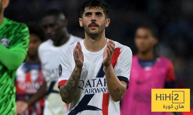 لوكاس بيرالدو يبدل رقمه مع نادي باريس سان جيرمان لوكاس بيرالدو يبدل رقمه مع نادي باريس سان جيرمان