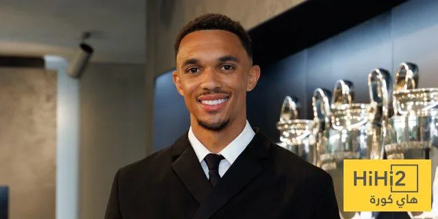 أرنولد يشارك تفاصيل محادثته مع تشابي ألونسو أرنولد يشارك تفاصيل محادثته مع تشابي ألونسو