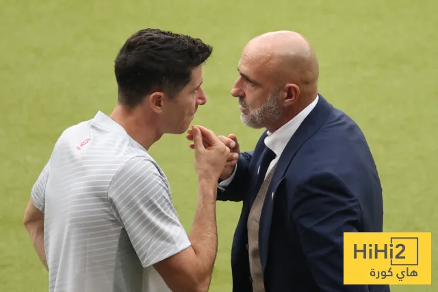 ليفاندوفسكي يحقق النصر في خلافه مع مدرب منتخب بولندا ليفاندوفسكي يحقق النصر في خلافه مع مدرب منتخب بولندا