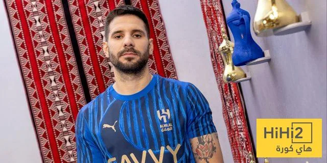 مثل إنتر ميلان! الهلال يواجه انتقادات بسبب قمصان المونديال! مثل إنتر ميلان! الهلال يواجه انتقادات بسبب قمصان المونديال!