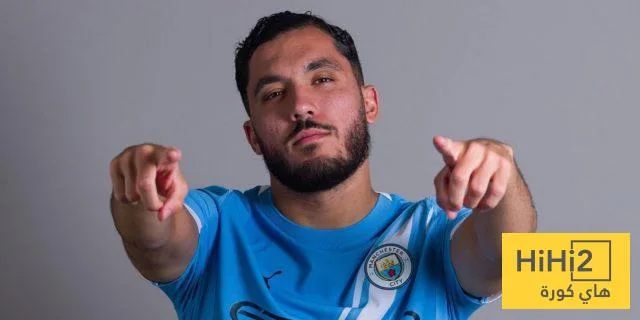 ما هو رأي ريان شرقي حول مركزه المفضل في الملعب؟