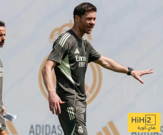 حالة انتظار في إسبانيا قبل مباراة ألونسو الأولى مع ريال مدريد حالة انتظار في إسبانيا قبل مباراة ألونسو الأولى مع ريال مدريد