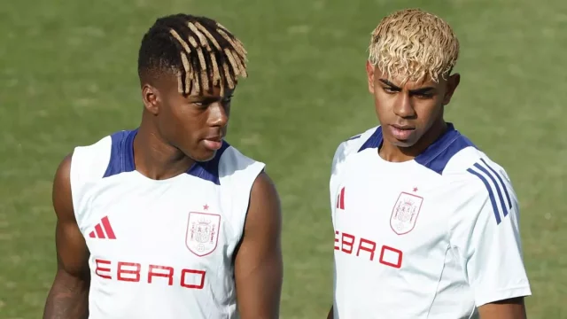 مزايا وعيوب توقيع برشلونة مع نيكو ويليامز مزايا وعيوب توقيع برشلونة مع نيكو ويليامز