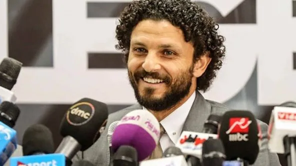 حسام غالي يثير غضب الجماهير في الأهلي حسام غالي يثير غضب الجماهير في الأهلي