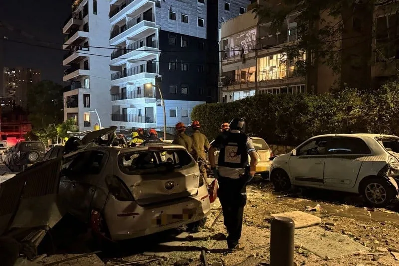 الضربات الإيرانية تؤدي لإصابة 17 إسرائيليًا الضربات الإيرانية تؤدي لإصابة 17 إسرائيليًا