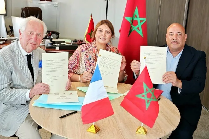 اتفاقية ثلاثية تعزز موقف الصحراء المغربية اتفاقية ثلاثية تعزز موقف الصحراء المغربية