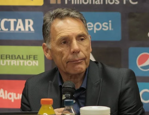 روسو يتولى تدريب بوكا جونيورز قبل كأس العالم للأندية روسو يتولى تدريب بوكا جونيورز قبل كأس العالم للأندية