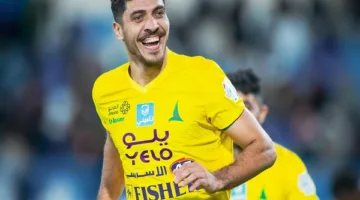محمد شريف يعبر عن سخريته من أخبار انتقاله لأحد أندية الدوري