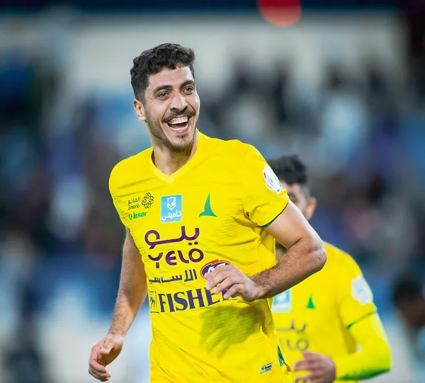 محمد شريف يعبر عن سخريته من أخبار انتقاله لأحد أندية الدوري محمد شريف يعبر عن سخريته من أخبار انتقاله لأحد أندية الدوري