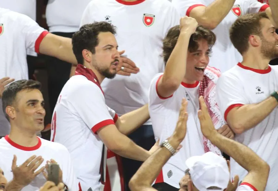 بهاتريك علوان.. منتخب النشامى يقترب من تحقيق حلم المونديال خطوة واحدة فقط (صور) بهاتريك علوان.. منتخب النشامى يقترب من تحقيق حلم المونديال خطوة واحدة فقط (صور)
