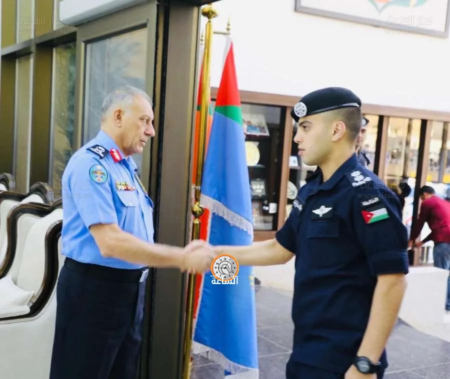 الملازم أول عبدالله فريحات.. تهانينا على القرار الملكي السامي الملازم أول عبدالله فريحات.. تهانينا على القرار الملكي السامي