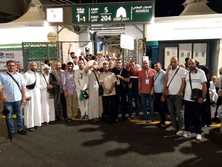 البعثة الصحفية تكرم الزميل الشرعان كأصغر حاج ضمنها البعثة الصحفية تكرم الزميل الشرعان كأصغر حاج ضمنها