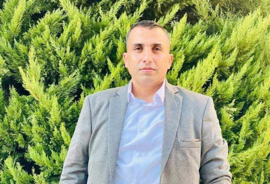 زهير خليف الخوالدة ينعى والده الراحل بمناسبة ولادة طفله بعد 17 عاماً. زهير خليف الخوالدة ينعى والده الراحل بمناسبة ولادة طفله بعد 17 عاماً.