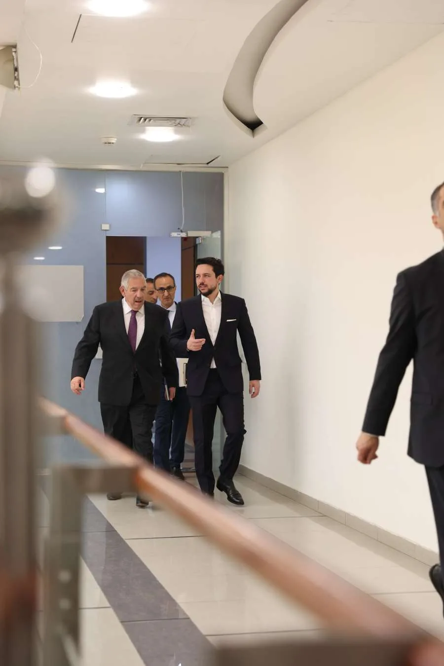 ولي العهد يتفقد منطقة العقبة الاقتصادية الخاصة.. التفاصيل بالصور ولي العهد يتفقد منطقة العقبة الاقتصادية الخاصة.. التفاصيل بالصور