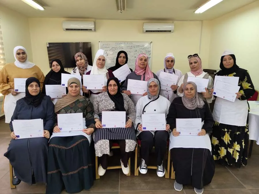 جمعية الشمال الخيرية في العقبة تستمر في دعم المرأة من خلال برنامج مميز لتعليم فنون الطهي (صور) جمعية الشمال الخيرية في العقبة تستمر في دعم المرأة من خلال برنامج مميز لتعليم فنون الطهي (صور)