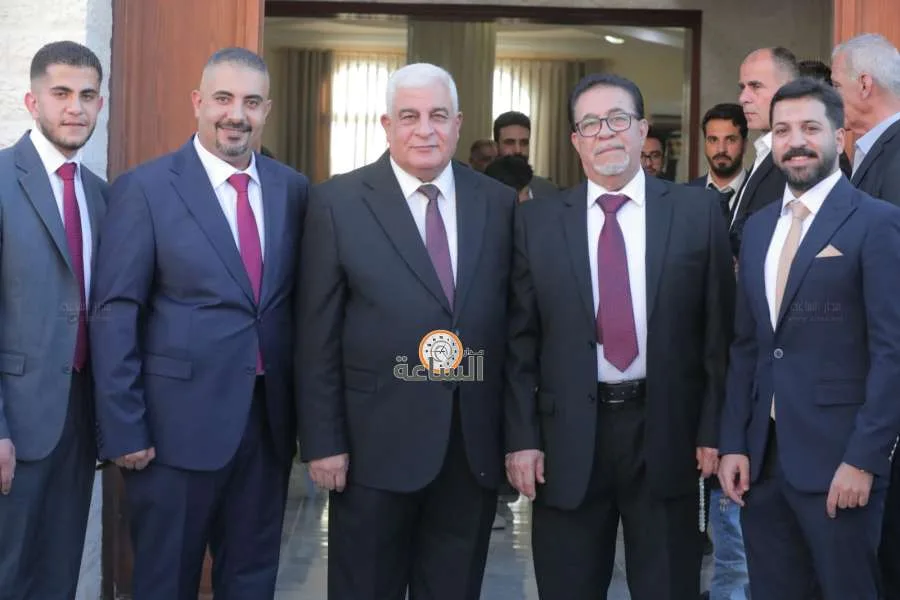 زيارة جاهة آل كتكت وآل الحمود.. الشيخ أولاد عيسى يطلب وفايز الخصاونة يستجيب (صور) زيارة جاهة آل كتكت وآل الحمود.. الشيخ أولاد عيسى يطلب وفايز الخصاونة يستجيب (صور)