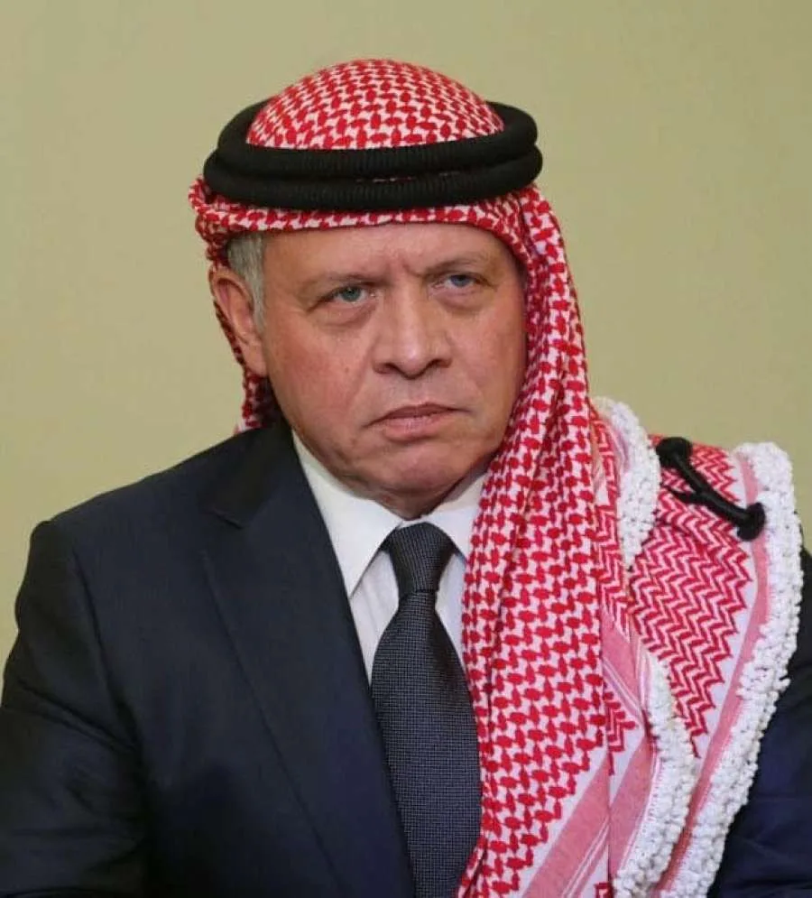 الملك يستقبل مكالمة هاتفية من رئيسة وزراء إيطاليا جورجيا ميلوني الملك يستقبل مكالمة هاتفية من رئيسة وزراء إيطاليا جورجيا ميلوني
