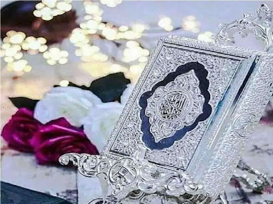 ماذا ينبغي أن أفعل إذا عثرت على ورقة ممزقة من المصحف الشريف أو أوراق أخرى؟ ماذا ينبغي أن أفعل إذا عثرت على ورقة ممزقة من المصحف الشريف أو أوراق أخرى؟