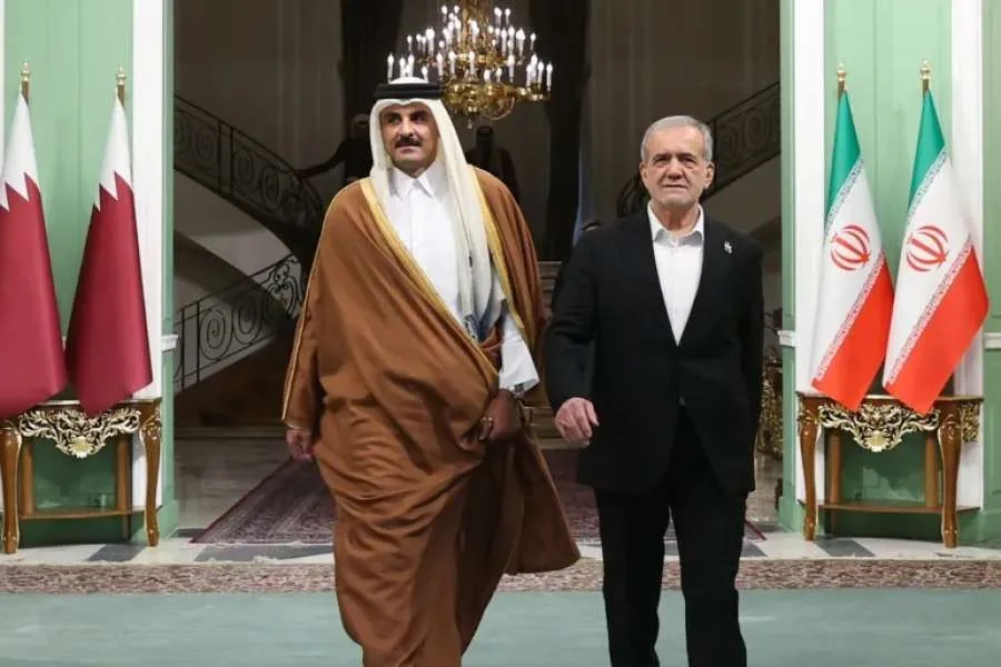أمير قطر يتواصل هاتفياً مع الرئيس الإيراني.. إليكم التفاصيل أمير قطر يتواصل هاتفياً مع الرئيس الإيراني.. إليكم التفاصيل