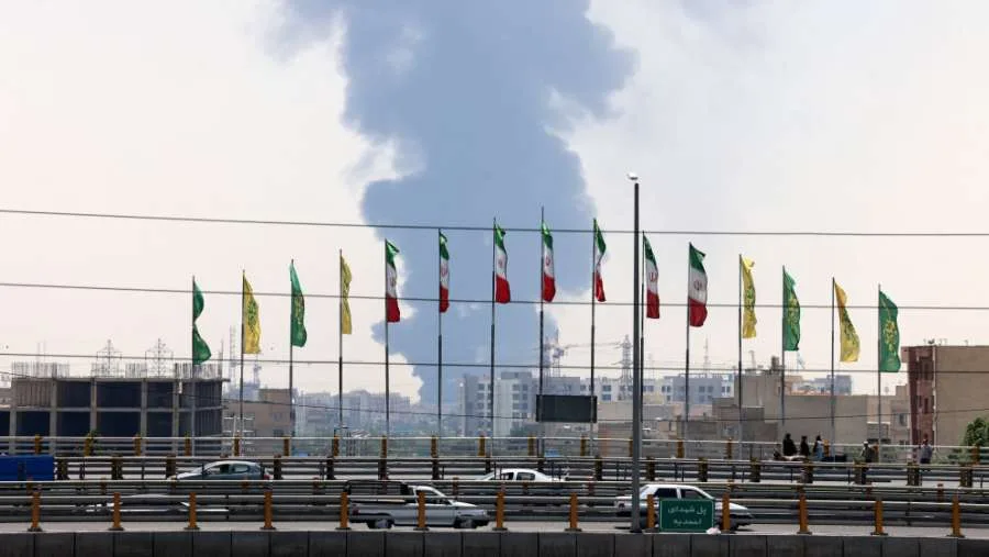 الحكومة الإيرانية تحول المساجد ومحطات المترو والمدارس إلى ملاجئ من الغارات الإسرائيلية الحكومة الإيرانية تحول المساجد ومحطات المترو والمدارس إلى ملاجئ من الغارات الإسرائيلية