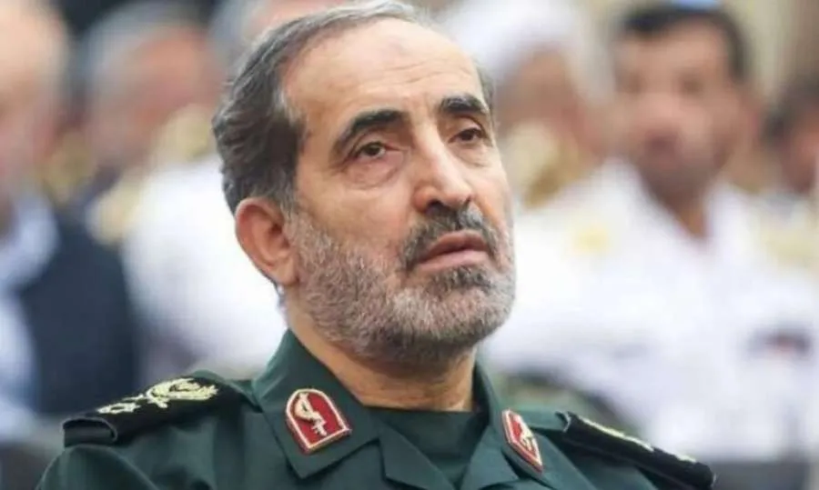 إسرائيل تعلن عن قتل قائد الأركان في الجيش الإيراني. إسرائيل تعلن عن قتل قائد الأركان في الجيش الإيراني.