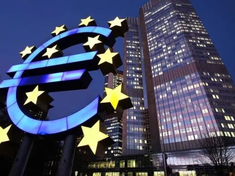 انخفاض معدل التضخم في منطقة اليورو إلى دون 2% يدعم توقعات تخفيض أسعار الفائدة الأوروبية. انخفاض معدل التضخم في منطقة اليورو إلى دون 2% يدعم توقعات تخفيض أسعار الفائدة الأوروبية.
