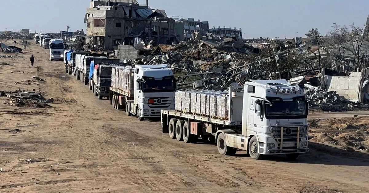 إسرائيل تكشف عن كمية شاحنات المساعدات التي دخلت إلى قطاع غزة أمس. إسرائيل تكشف عن كمية شاحنات المساعدات التي دخلت إلى قطاع غزة أمس.