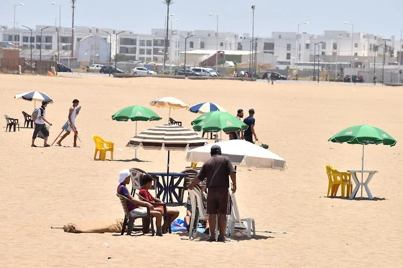 تجدد الجدل حول “الباراسولات” على الشواطئ .. وحماة المستهلك يعلنون حملة دفاعية تجدد الجدل حول “الباراسولات” على الشواطئ .. وحماة المستهلك يعلنون حملة دفاعية