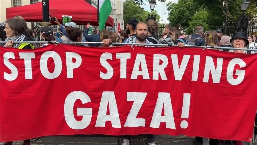 protests in London calling for an end to genocide and arms embargo on Israel. protests in London calling for an end to genocide and arms embargo on Israel.
