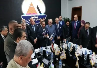 تحالف الأحزاب: المزايدة على الموقف المصري غير مقبولة.. والقرارات المصرية تتأثر باعتبارات سيادية وأمنية. تحالف الأحزاب: المزايدة على الموقف المصري غير مقبولة.. والقرارات المصرية تتأثر باعتبارات سيادية وأمنية.