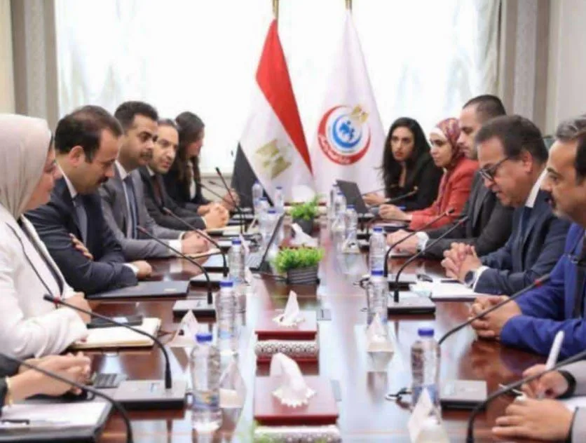 وزير الصحة يلتقي الرئيس التنفيذي لجهاز مستقبل مصر للتنمية المستدامة لمناقشة فرص الاستثمار وتطويرها وزير الصحة يلتقي الرئيس التنفيذي لجهاز مستقبل مصر للتنمية المستدامة لمناقشة فرص الاستثمار وتطويرها