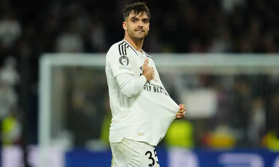 آس: ريال مدريد يجدد عقد راؤول أسينسيو آس: ريال مدريد يجدد عقد راؤول أسينسيو